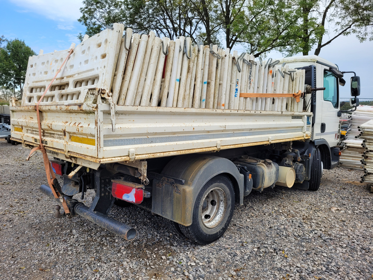 MAN TGL 8.220 - Xe ben: hình 5 MAN TGL 8.220 - Xe ben: hình 5