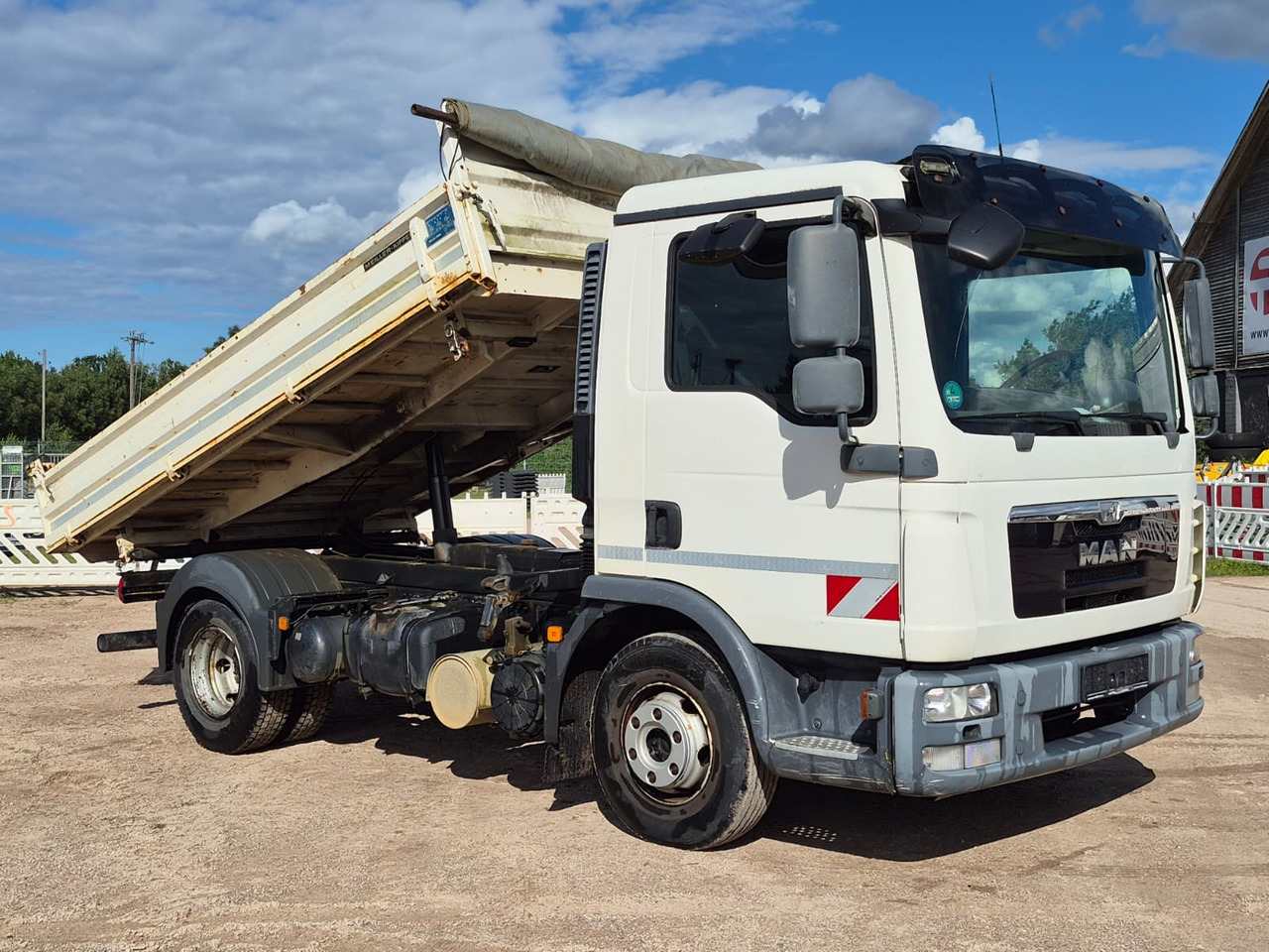MAN TGL8.220, 83'600km! - Xe ben: hình 5 MAN TGL8.220, 83'600km! - Xe ben: hình 5