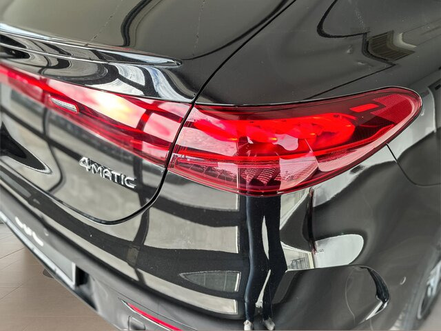 MERCEDES-BENZ EQE 350 4Matic AMG LINE+AC+ELECTRIC ART+ADVANCED... - Sedan: hình 4 MERCEDES-BENZ EQE 350 4Matic AMG LINE+AC+ELECTRIC ART+ADVANCED... - Sedan: hình 4