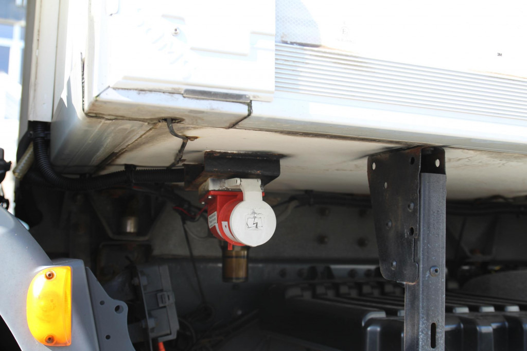 Daf LF 250 E6 Carrier Supra Strom Tür + LBW Kamera - Xe tải đông lạnh: hình 5 Daf LF 250 E6 Carrier Supra Strom Tür + LBW Kamera - Xe tải đông lạnh: hình 5