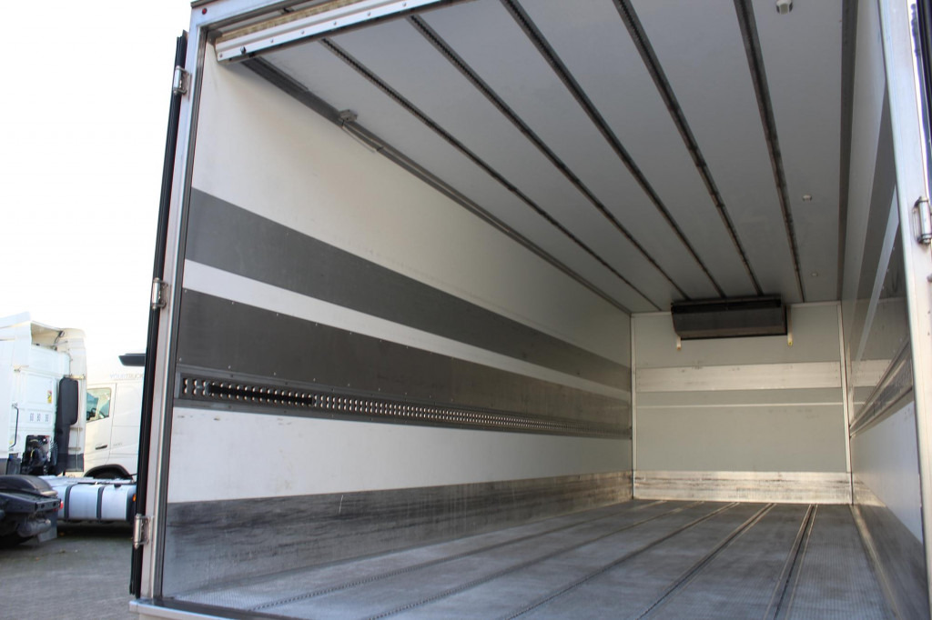 Mercedes-Benz Atego 1221 E6 TK T-800 R Strom Türen+LBW - Xe tải đông lạnh: hình 2 Mercedes-Benz Atego 1221 E6 TK T-800 R Strom Türen+LBW - Xe tải đông lạnh: hình 2