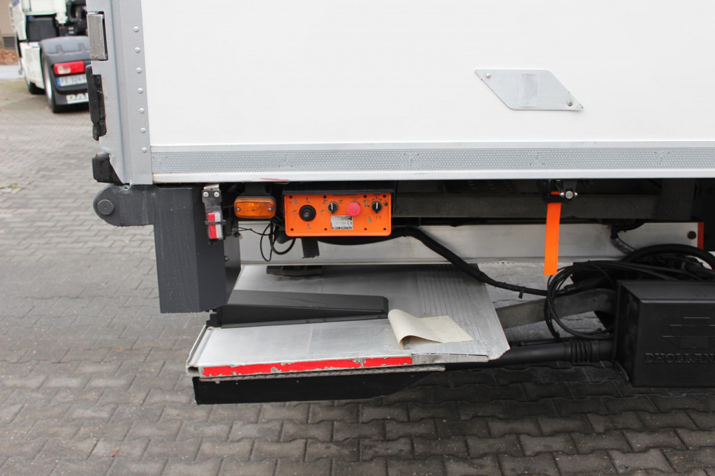 Renault D Wide E6 CS 1150Mt Bi-Temp. Tür+LBW TW Strom - Xe tải đông lạnh: hình 5 Renault D Wide E6 CS 1150Mt Bi-Temp. Tür+LBW TW Strom - Xe tải đông lạnh: hình 5