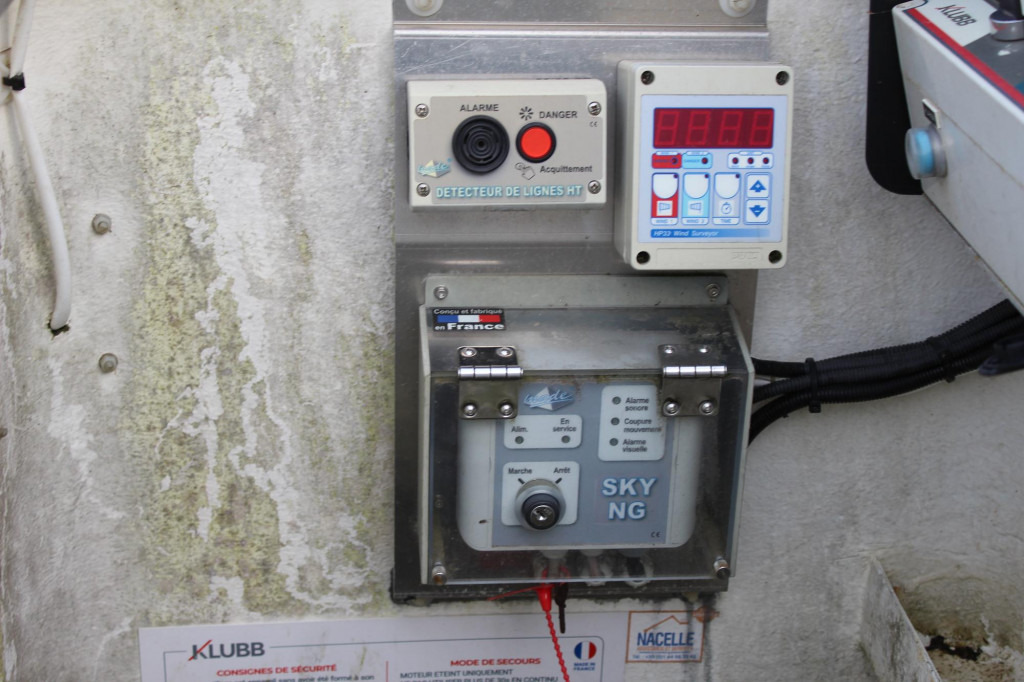 Renault Master Bühne KLUBB 11m 2 Personen Korb 200kg - Nền bục trên không gắn trên xe tải: hình 2 Renault Master Bühne KLUBB 11m 2 Personen Korb 200kg - Nền bục trên không gắn trên xe tải: hình 2