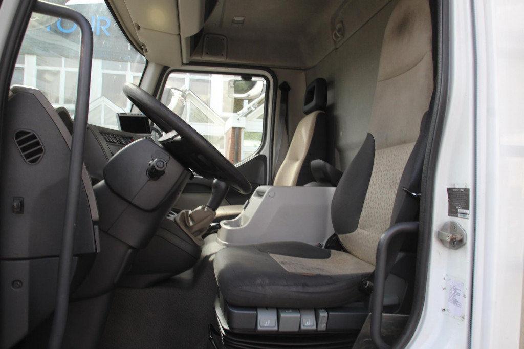 Renault Midlum 220 E5 CS 850 Strom LBW Seiten Tür FRC - Xe tải đông lạnh: hình 2 Renault Midlum 220 E5 CS 850 Strom LBW Seiten Tür FRC - Xe tải đông lạnh: hình 2