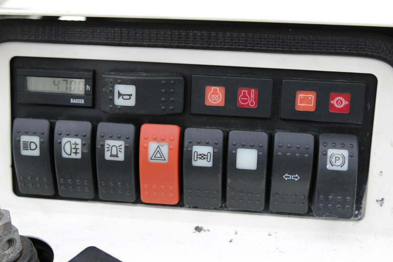 Terberg Kinglifter TKL-M1x3 Mitnahmestapler 470h - Xe nâng diesel: hình 3 Terberg Kinglifter TKL-M1x3 Mitnahmestapler 470h - Xe nâng diesel: hình 3