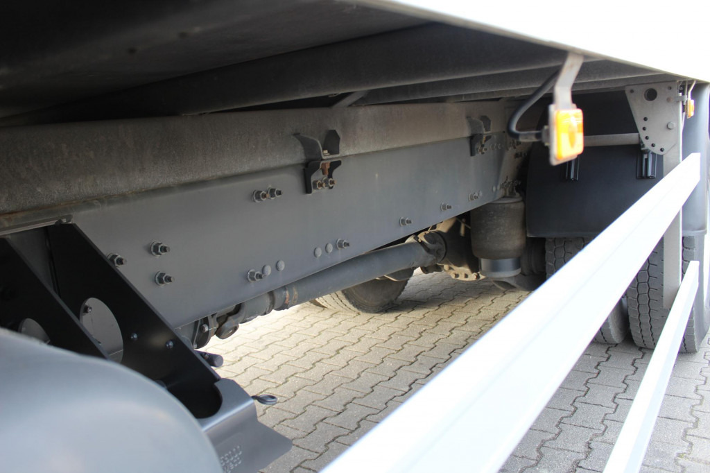 Xe tải hộp Volvo FM 330 E6 Koffer 7,8m Klima LBW Liftachse: hình 6 Xe tải hộp Volvo FM 330 E6 Koffer 7,8m Klima LBW Liftachse: hình 6