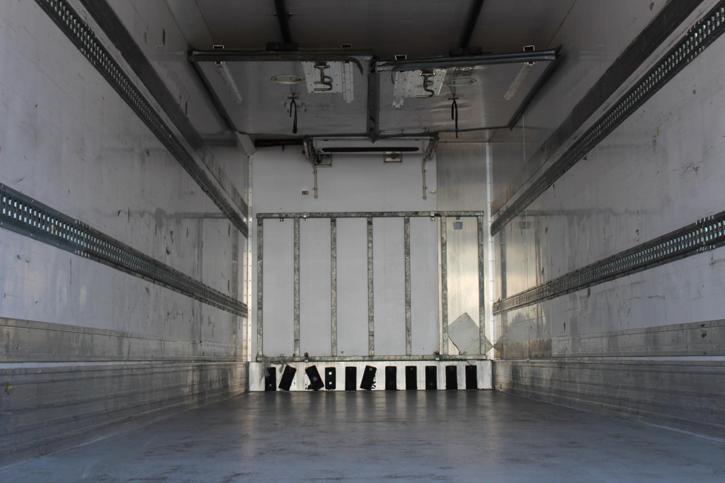 Volvo FM 420 E6 TK T-1200 Spect. Bi-Temp. Strom LBW TW - Xe tải đông lạnh: hình 4 Volvo FM 420 E6 TK T-1200 Spect. Bi-Temp. Strom LBW TW - Xe tải đông lạnh: hình 4