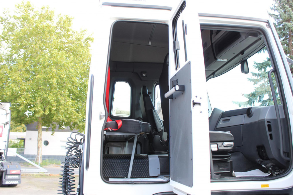 Renault T 430 E6 6 Sitze Ex- Fahrschule nur 64Tkm ! - Xe đầu kéo: hình 2 Renault T 430 E6 6 Sitze Ex- Fahrschule nur 64Tkm ! - Xe đầu kéo: hình 2