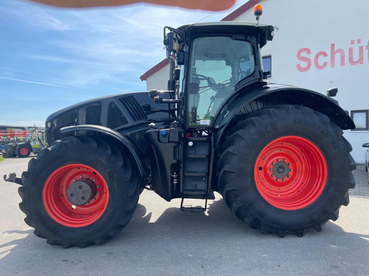CLAAS Axion 920 CMATIC mit FZW, Black, Schwarz - Máy cày: hình 2 CLAAS Axion 920 CMATIC mit FZW, Black, Schwarz - Máy cày: hình 2