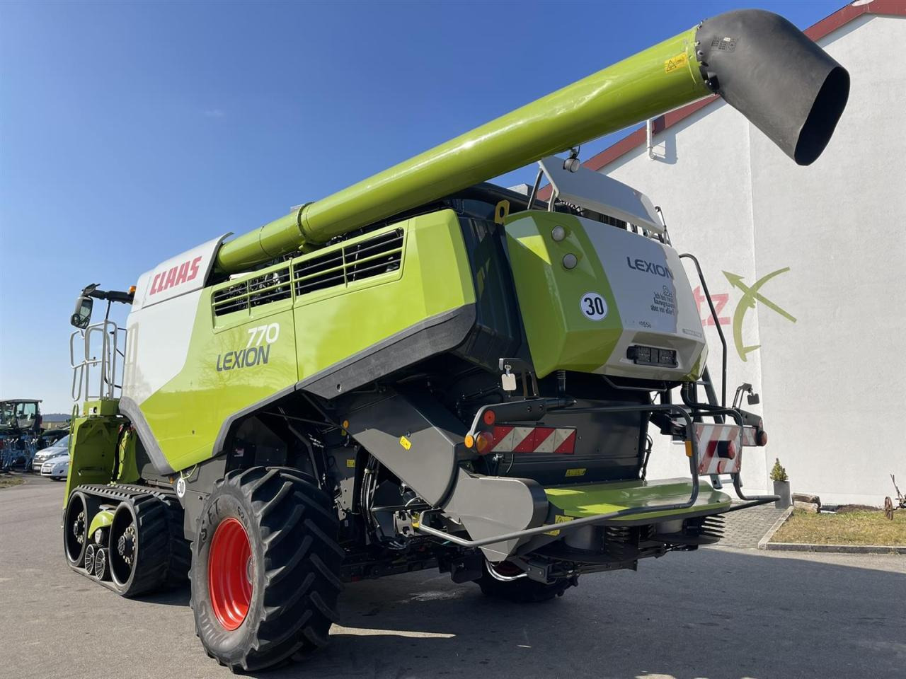 CLAAS Lexion 770TT Modell C76 mit CEMOS AUTOMATIC und Schneidwerk V1230 - Máy gặt đập: hình 4 CLAAS Lexion 770TT Modell C76 mit CEMOS AUTOMATIC und Schneidwerk V1230 - Máy gặt đập: hình 4