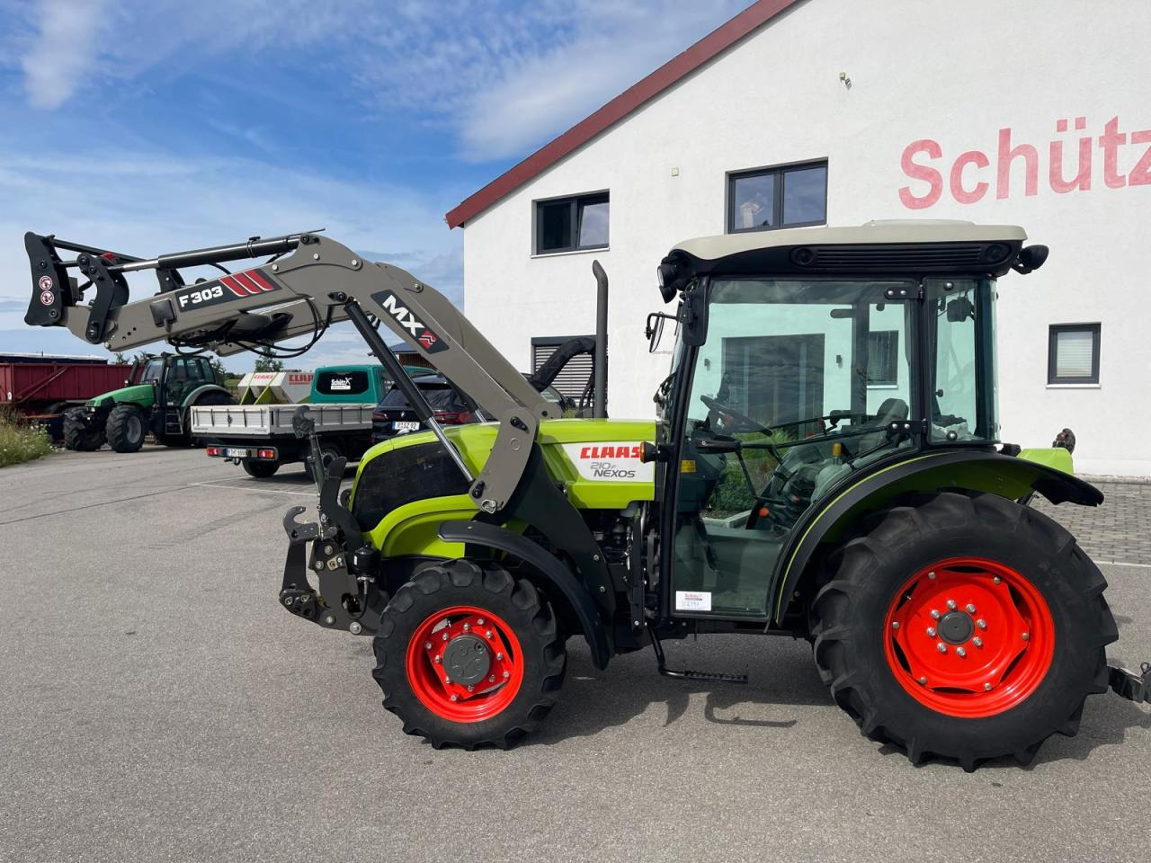 CLAAS Nexos 210, neuwertig, mit Frontlader und Frontzapfwelle, 236 Betriebsstunden - Máy cày: hình 2 CLAAS Nexos 210, neuwertig, mit Frontlader und Frontzapfwelle, 236 Betriebsstunden - Máy cày: hình 2