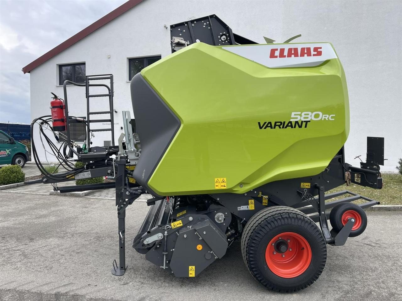 CLAAS Variant 580 RC PRO, neuwertige Rundballenpresse, Baujahr 2023 - Máy đóng kiện tròn: hình 2 CLAAS Variant 580 RC PRO, neuwertige Rundballenpresse, Baujahr 2023 - Máy đóng kiện tròn: hình 2