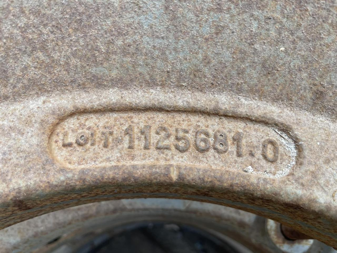 CLAAS Radgewichte 1109052, Claasnummer: 1125681.0 - Đính kèm: hình 4 CLAAS Radgewichte 1109052, Claasnummer: 1125681.0 - Đính kèm: hình 4