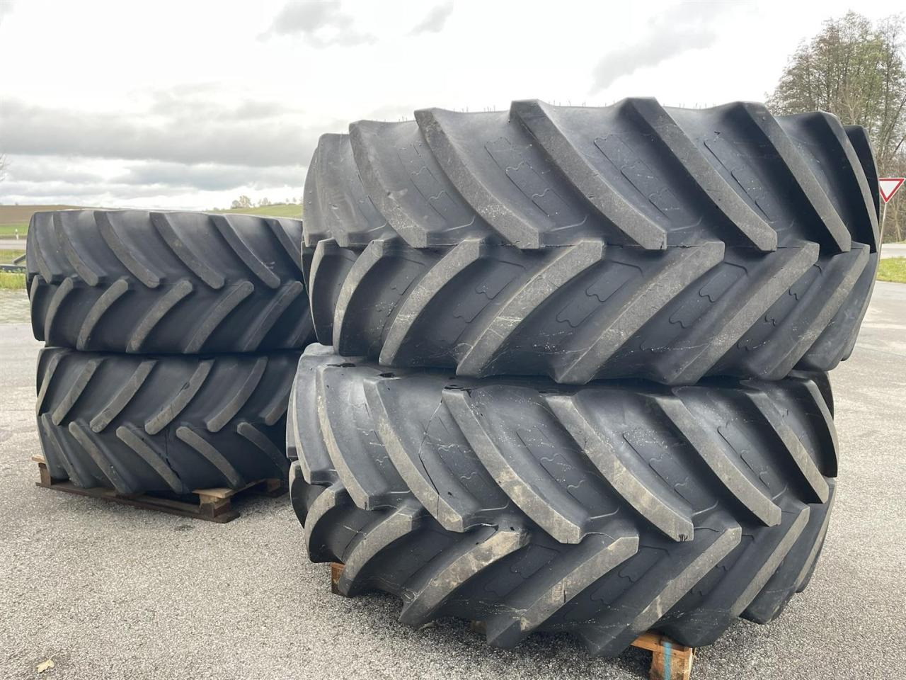 Fendt Räder 710/60 R42 600/60 R30 f. 718-724 820 - Máy cày: hình 4 Fendt Räder 710/60 R42 600/60 R30 f. 718-724 820 - Máy cày: hình 4