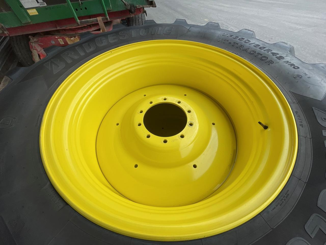 John Deere Kompletträder von 6R250, 650/65 R42 mit Bridgestone Decken aus 2019, ca. 50 % - Máy cày: hình 3 John Deere Kompletträder von 6R250, 650/65 R42 mit Bridgestone Decken aus 2019, ca. 50 % - Máy cày: hình 3