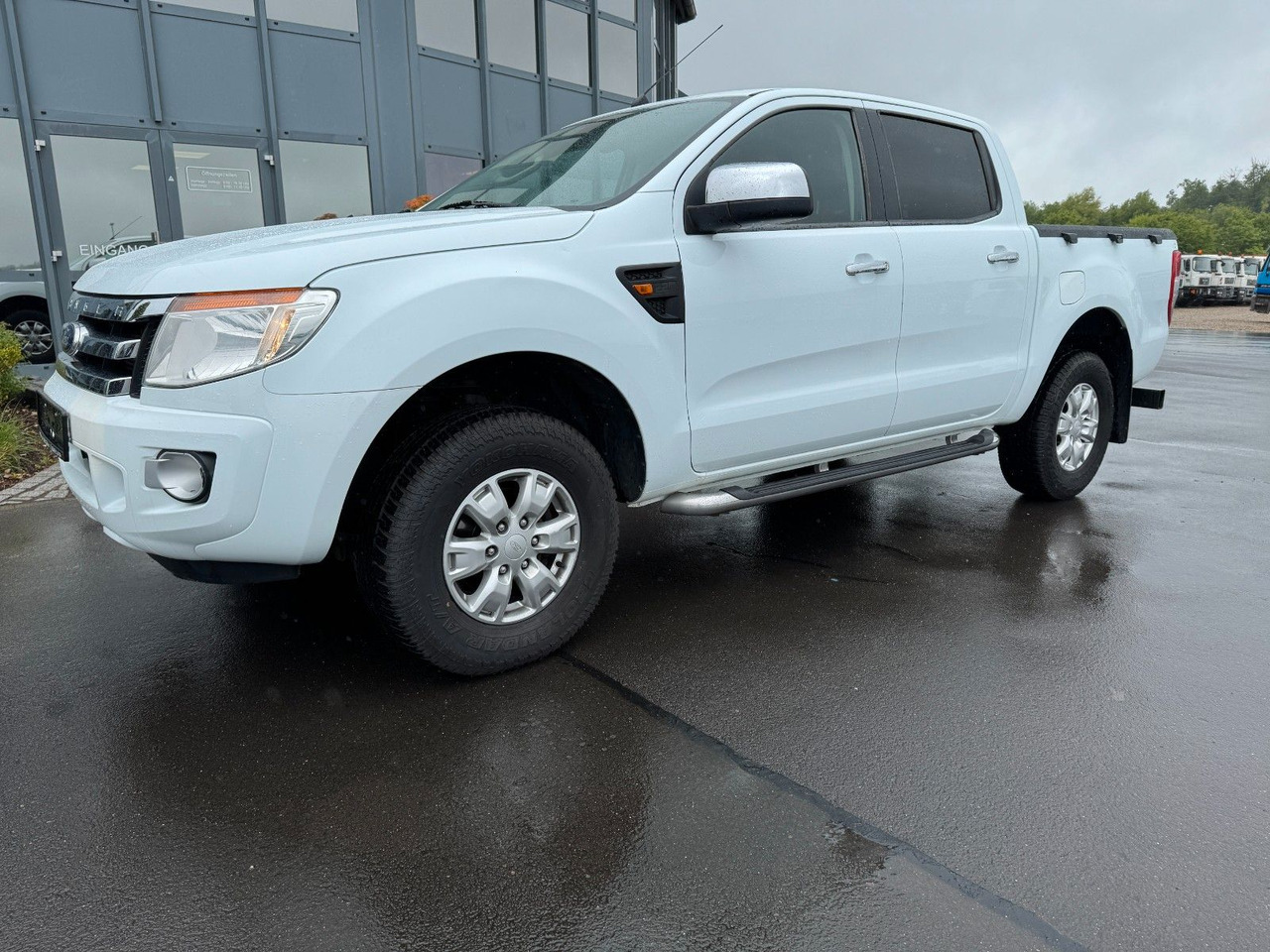 Ford Ranger XLT Doppelkabine 4x4 - SUV: hình 4 Ford Ranger XLT Doppelkabine 4x4 - SUV: hình 4