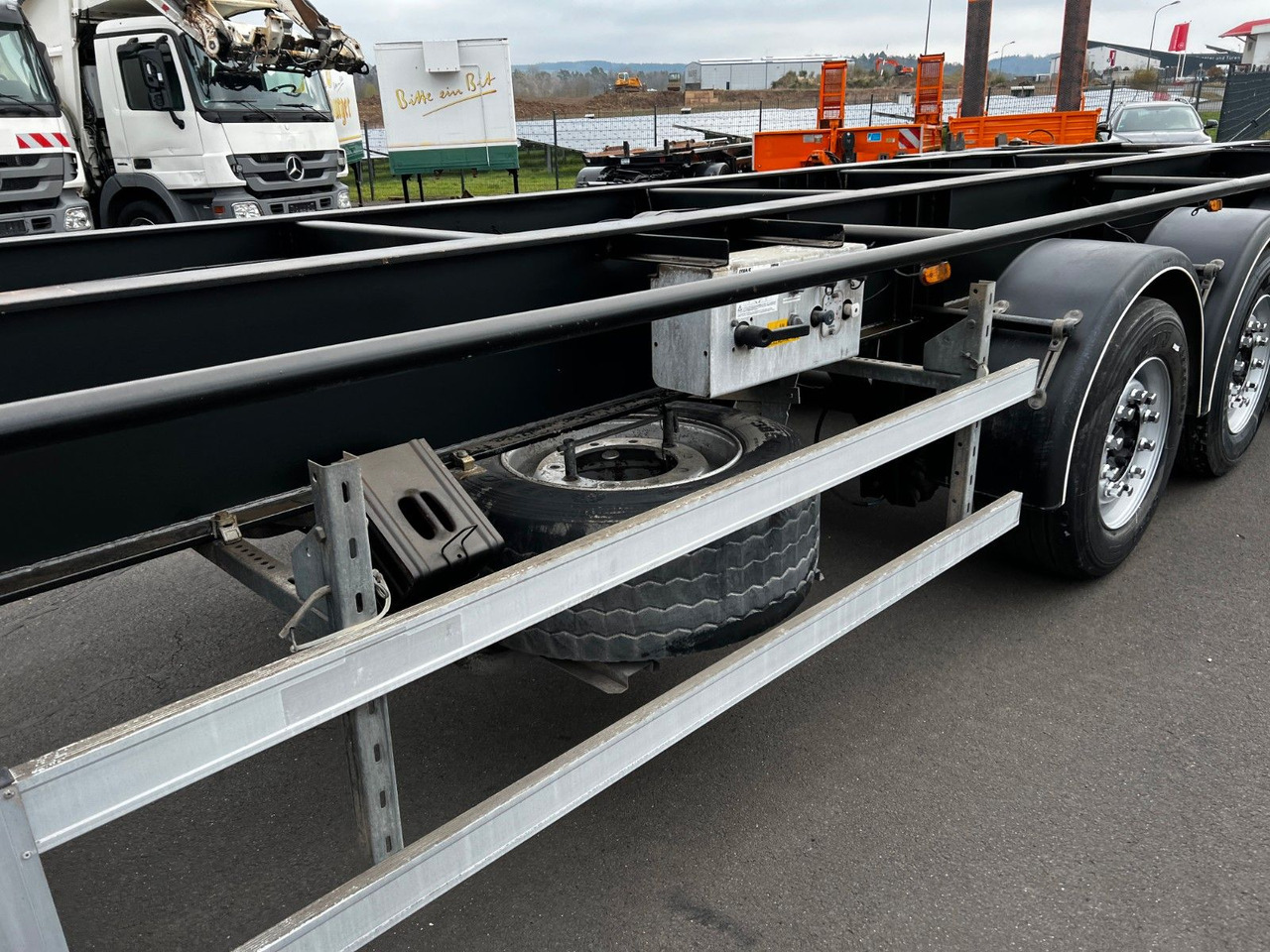 H&W 3- Achs Auflieger für Presscontainer H&W 3- Achs Auflieger für Presscontainer - Xe chở container/ Sơ mi rơ moóc hoán đổi thân: hình 5 H&W 3- Achs Auflieger für Presscontainer H&W 3- Achs Auflieger für Presscontainer - Xe chở container/ Sơ mi rơ moóc hoán đổi thân: hình 5