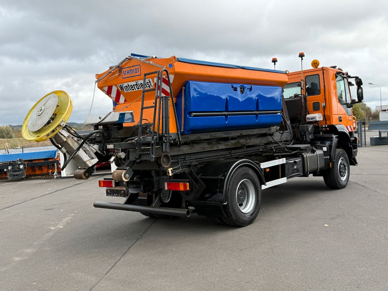 Iveco Trakker 330 EEV Winterdienst Abroll - Xe tải nâng móc: hình 4 Iveco Trakker 330 EEV Winterdienst Abroll - Xe tải nâng móc: hình 4