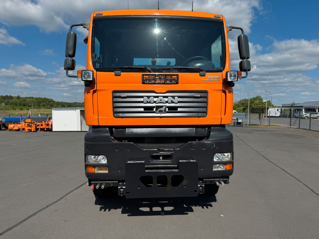 MAN TGA 18.350 4x4 Meiler Abroller RK 14.45 Winterd. - Xe tải nâng móc: hình 4 MAN TGA 18.350 4x4 Meiler Abroller RK 14.45 Winterd. - Xe tải nâng móc: hình 4
