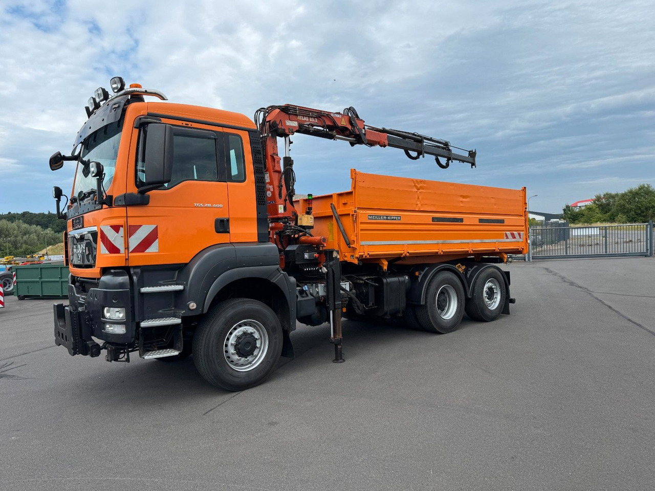 MAN TGS 28.400 6x4-4 BL Kipper / Kran / Winterdienst - Xe ben, Xe cẩu tự hành: hình 4 MAN TGS 28.400 6x4-4 BL Kipper / Kran / Winterdienst - Xe ben, Xe cẩu tự hành: hình 4