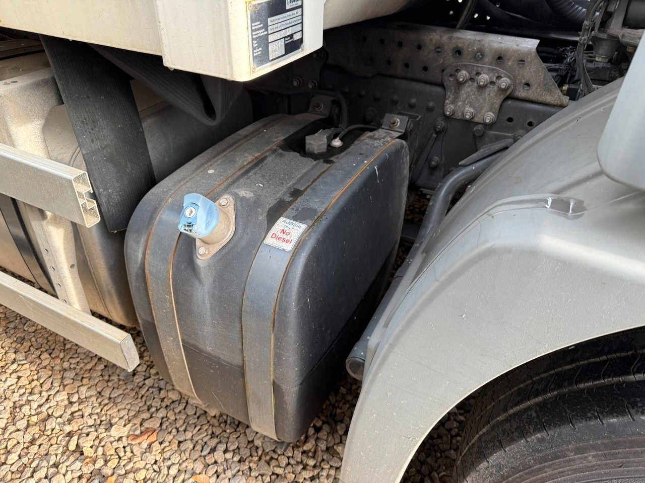 Mercedes-Benz Actros 2532 6x2 MP3 Faun Power Press 524 - Xe tải chở rác: hình 4 Mercedes-Benz Actros 2532 6x2 MP3 Faun Power Press 524 - Xe tải chở rác: hình 4