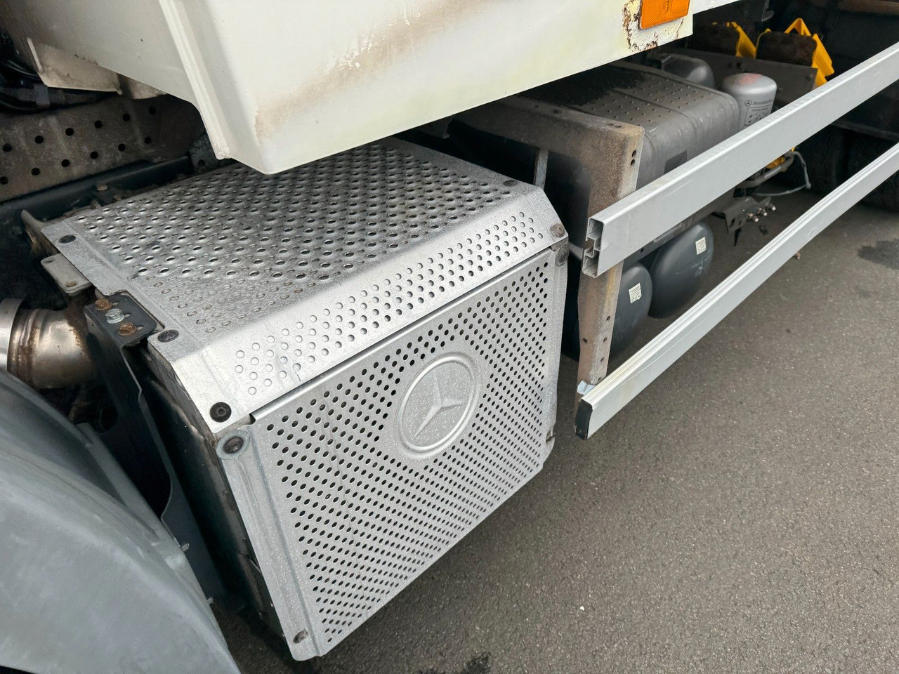 Mercedes-Benz Actros 2532 6x2 MP3 Faun Power Press 524 Mercedes-Benz Actros 2532 6x2 MP3 Faun Power Press 524 - Xe tải chở rác: hình 3 Mercedes-Benz Actros 2532 6x2 MP3 Faun Power Press 524 Mercedes-Benz Actros 2532 6x2 MP3 Faun Power Press 524 - Xe tải chở rác: hình 3