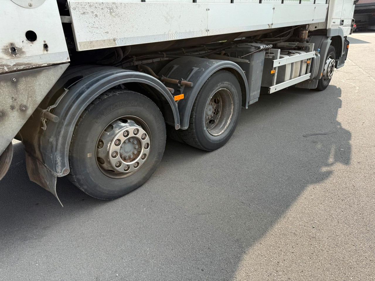Mercedes-Benz Actros MP3 2532 6x2 Faun Rotorpress 521 - Xe tải chở rác: hình 4 Mercedes-Benz Actros MP3 2532 6x2 Faun Rotorpress 521 - Xe tải chở rác: hình 4