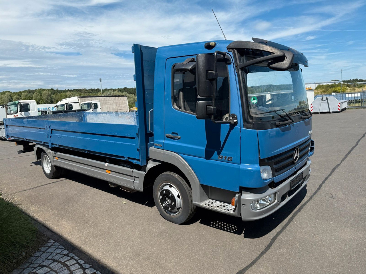 Mercedes-Benz Atego 816 Euro 5 AHK + Druckluftanschlüssen - Xe tải thùng lửng/ Phẳng: hình 1 Mercedes-Benz Atego 816 Euro 5 AHK + Druckluftanschlüssen - Xe tải thùng lửng/ Phẳng: hình 1