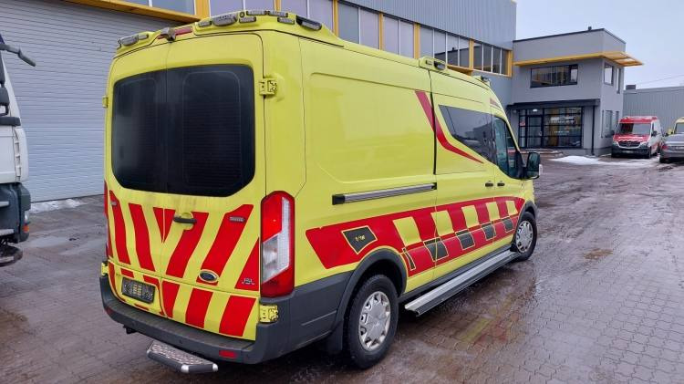 FORD TRANSIT 2,0TDI AMBULANCE KLIMA 1.2018 EURO 6, 3 UNITS - Xe cứu thương: hình 3 FORD TRANSIT 2,0TDI AMBULANCE KLIMA 1.2018 EURO 6, 3 UNITS - Xe cứu thương: hình 3