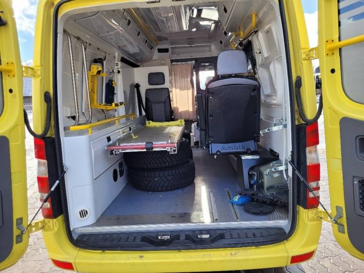 MERCEDES – BENZ SPRINTER 3.0D AMBULANCE (PROFILE) KLIMA 2.2016 EURO 6 - Xe cứu thương: hình 4 MERCEDES – BENZ SPRINTER 3.0D AMBULANCE (PROFILE) KLIMA 2.2016 EURO 6 - Xe cứu thương: hình 4