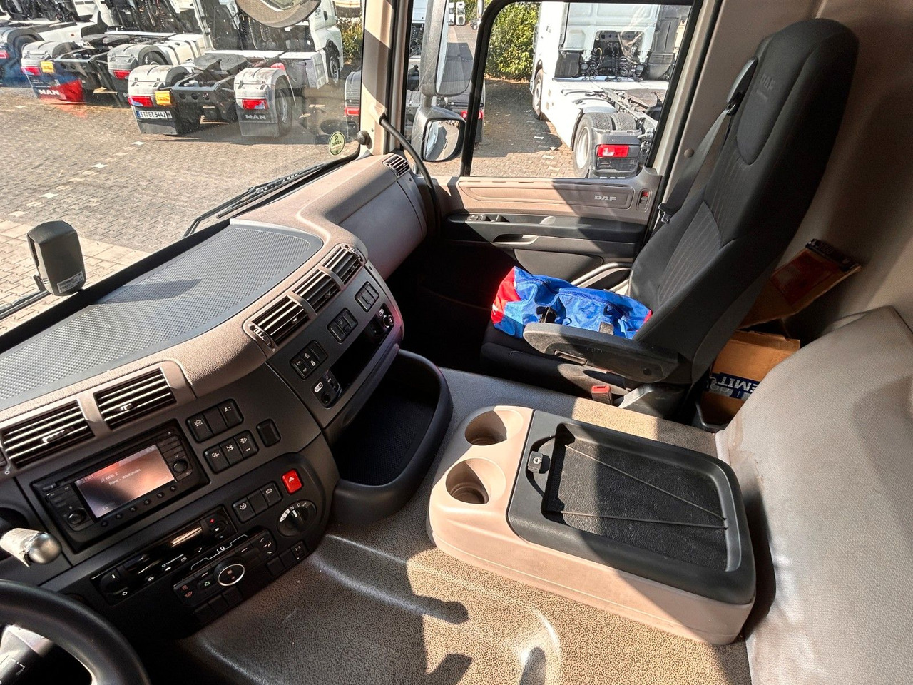 Xe tải đông lạnh DAF CF 320 FA, 18 To. Monotemp.: hình 21
