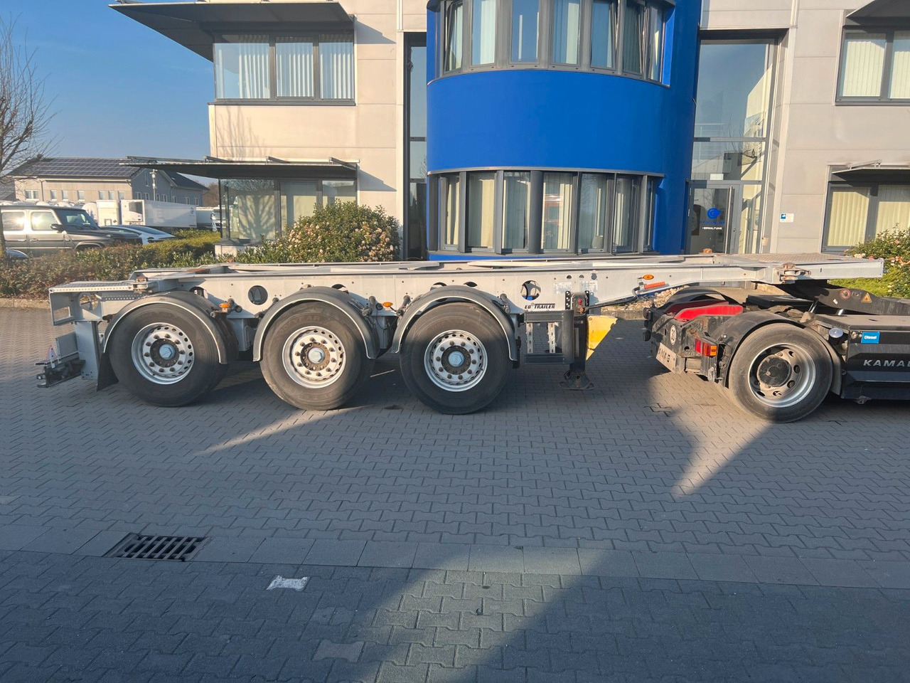 Web Trailer COS-24 AFR, 20ft Chassis Web Trailer COS-24 AFR, 20ft Chassis - Xe chở container/ Sơ mi rơ moóc hoán đổi thân: hình 2 Web Trailer COS-24 AFR, 20ft Chassis Web Trailer COS-24 AFR, 20ft Chassis - Xe chở container/ Sơ mi rơ moóc hoán đổi thân: hình 2
