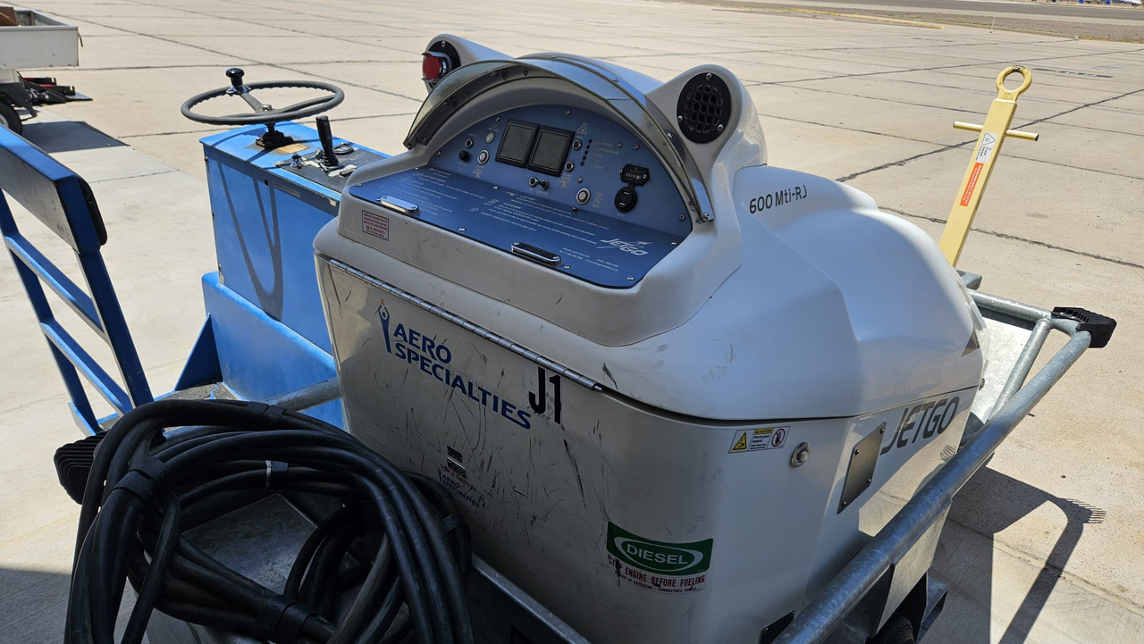 AERO SPECIALTIES diesel-electric hybrid GPU JETGO-600MTI-RJ - Bộ nguồn mặt đất: hình 4 AERO SPECIALTIES diesel-electric hybrid GPU JETGO-600MTI-RJ - Bộ nguồn mặt đất: hình 4