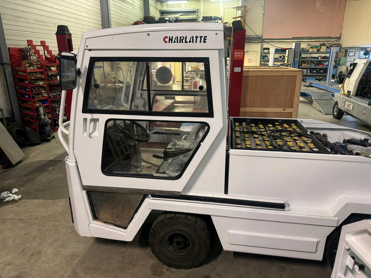 Charlatte 2012 - Xe đầu kéo hành lý: hình 2 Charlatte 2012 - Xe đầu kéo hành lý: hình 2