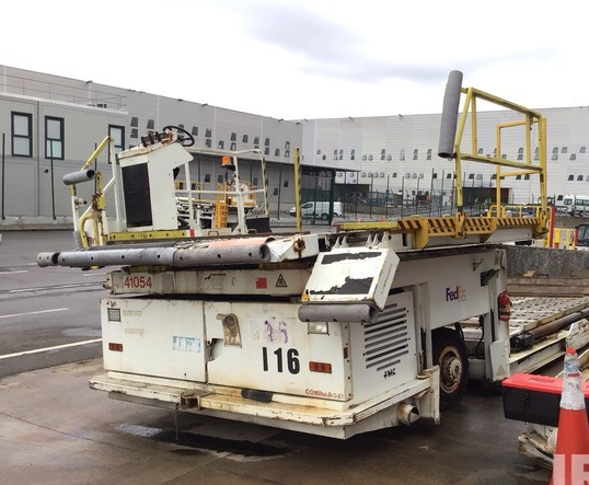 FMC loader Commander 15 Universal Main Deck - Loader nâng hạ container/ Pallet: hình 1 FMC loader Commander 15 Universal Main Deck - Loader nâng hạ container/ Pallet: hình 1