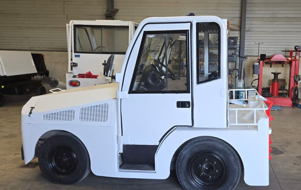 TEMG TRACTOR/DIESEL TG5006 - Xe đầu kéo hành lý: hình 2 TEMG TRACTOR/DIESEL TG5006 - Xe đầu kéo hành lý: hình 2