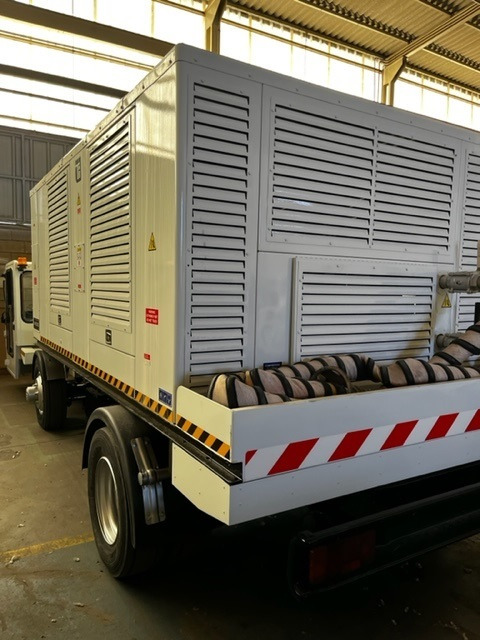 ASU Trilectron ASP250 - Thiết bị phục vụ mặt đất: hình 3 ASU Trilectron ASP250 - Thiết bị phục vụ mặt đất: hình 3