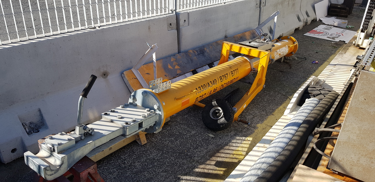 Aircraft Towbar B767/B777/A330/A340/L1011 - Thiết bị phục vụ mặt đất: hình 1 Aircraft Towbar B767/B777/A330/A340/L1011 - Thiết bị phục vụ mặt đất: hình 1