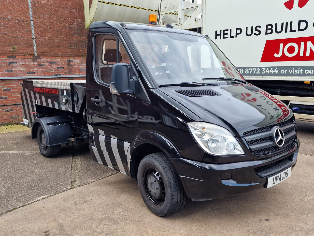 Mallaghan Water Truck WSU1000 - Thiết bị phục vụ mặt đất: hình 1 Mallaghan Water Truck WSU1000 - Thiết bị phục vụ mặt đất: hình 1