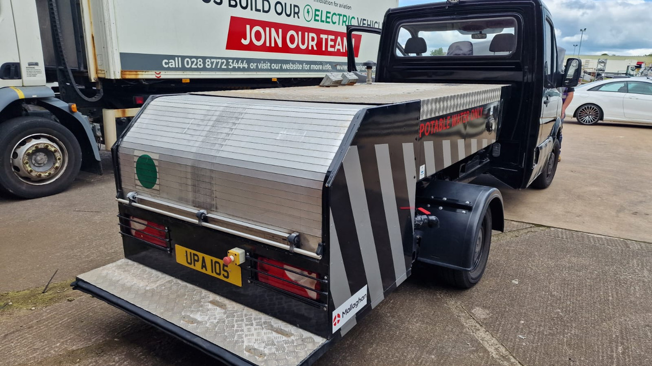 Mallaghan Water Truck WSU1000 - Thiết bị phục vụ mặt đất: hình 3 Mallaghan Water Truck WSU1000 - Thiết bị phục vụ mặt đất: hình 3