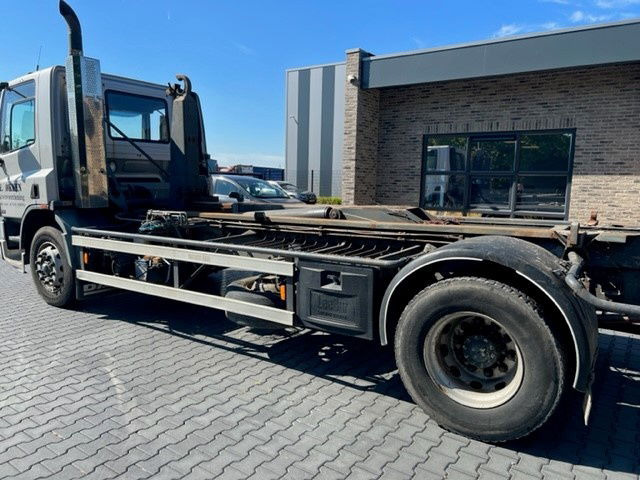 DAF 65.210 FA65.210 - Xe chở container/ Xe tải hoán đổi thân: hình 3 DAF 65.210 FA65.210 - Xe chở container/ Xe tải hoán đổi thân: hình 3