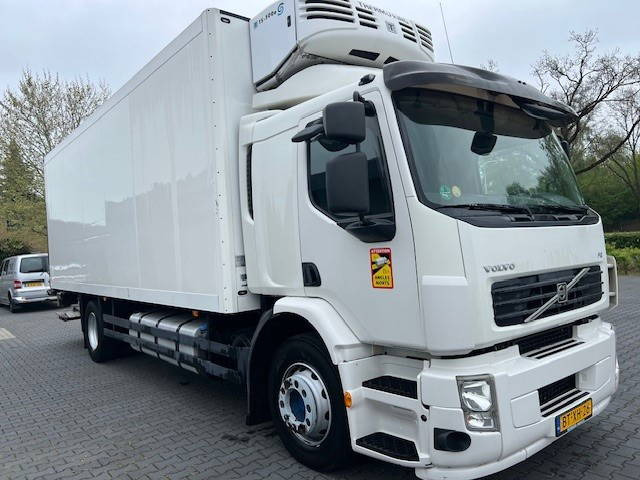 Volvo FE 320 - Xe tải đông lạnh: hình 2 Volvo FE 320 - Xe tải đông lạnh: hình 2