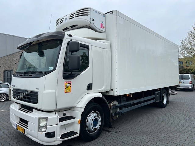Volvo FE 320 - Xe tải đông lạnh: hình 1 Volvo FE 320 - Xe tải đông lạnh: hình 1