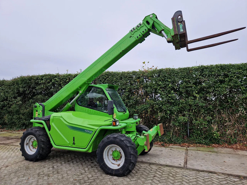 Merlo P38.13 - Xe nhấc hình viễn vọng kính: hình 2 Merlo P38.13 - Xe nhấc hình viễn vọng kính: hình 2