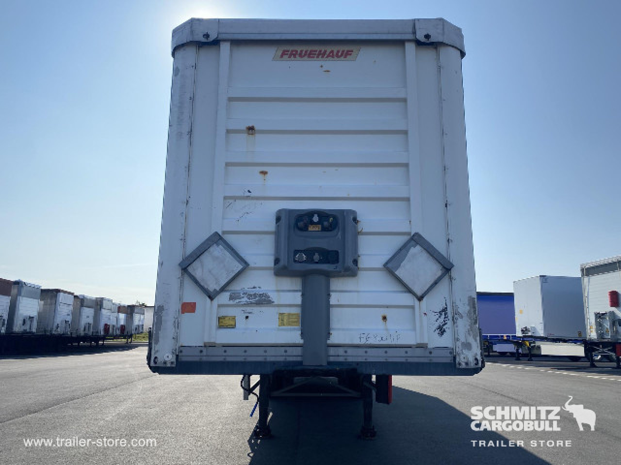 FRUEHAUF Curtainsider Standard Taillift - Sơ mi rơ moóc mui bạt: hình 2 FRUEHAUF Curtainsider Standard Taillift - Sơ mi rơ moóc mui bạt: hình 2
