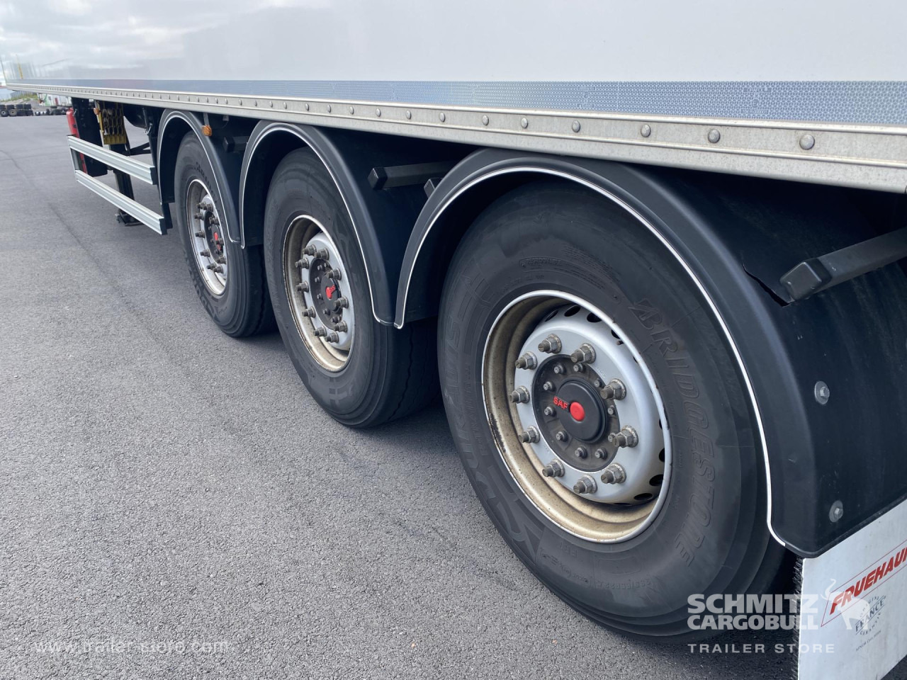 FRUEHAUF Dryfreight Standard - Sơ mi rơ moóc hộp kín: hình 2 FRUEHAUF Dryfreight Standard - Sơ mi rơ moóc hộp kín: hình 2