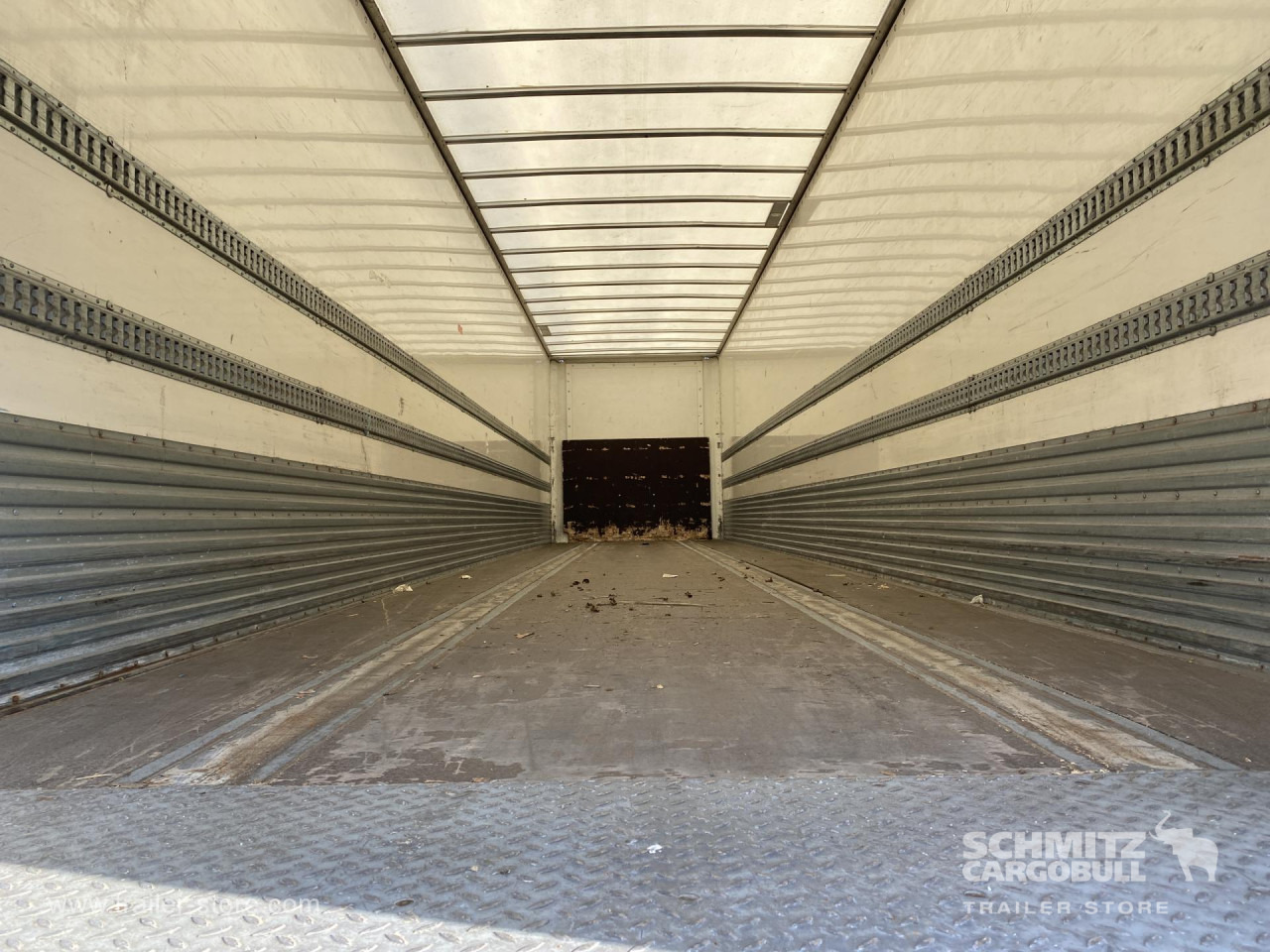 LECI TRAILER Dryfreight Standard Roller shutter door - Sơ mi rơ moóc hộp kín: hình 3 LECI TRAILER Dryfreight Standard Roller shutter door - Sơ mi rơ moóc hộp kín: hình 3