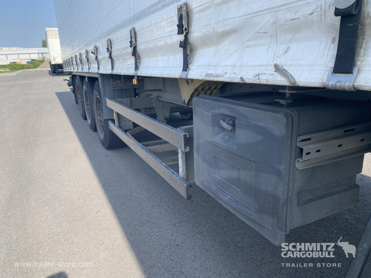 SCHMITZ Curtainsider Mega Taillift - Sơ mi rơ moóc mui bạt: hình 4 SCHMITZ Curtainsider Mega Taillift - Sơ mi rơ moóc mui bạt: hình 4