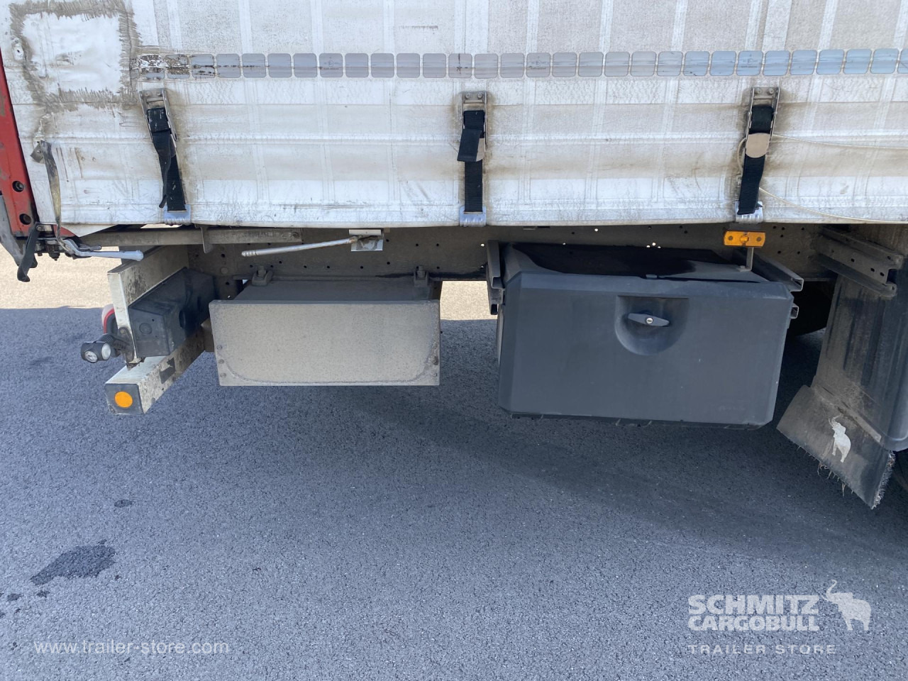 SCHMITZ Curtainsider Standard - Sơ mi rơ moóc mui bạt: hình 4 SCHMITZ Curtainsider Standard - Sơ mi rơ moóc mui bạt: hình 4