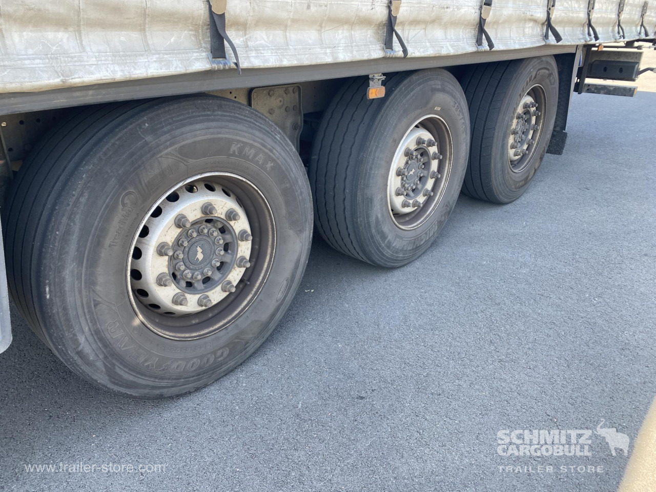 SCHMITZ Curtainsider Standard - Sơ mi rơ moóc mui bạt: hình 3 SCHMITZ Curtainsider Standard - Sơ mi rơ moóc mui bạt: hình 3
